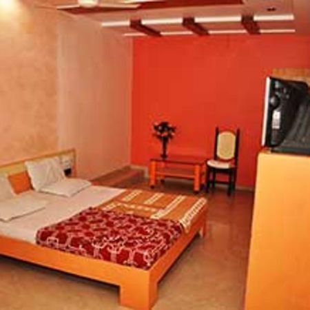 Hotel Gokul Gandhinagar Exterior photo